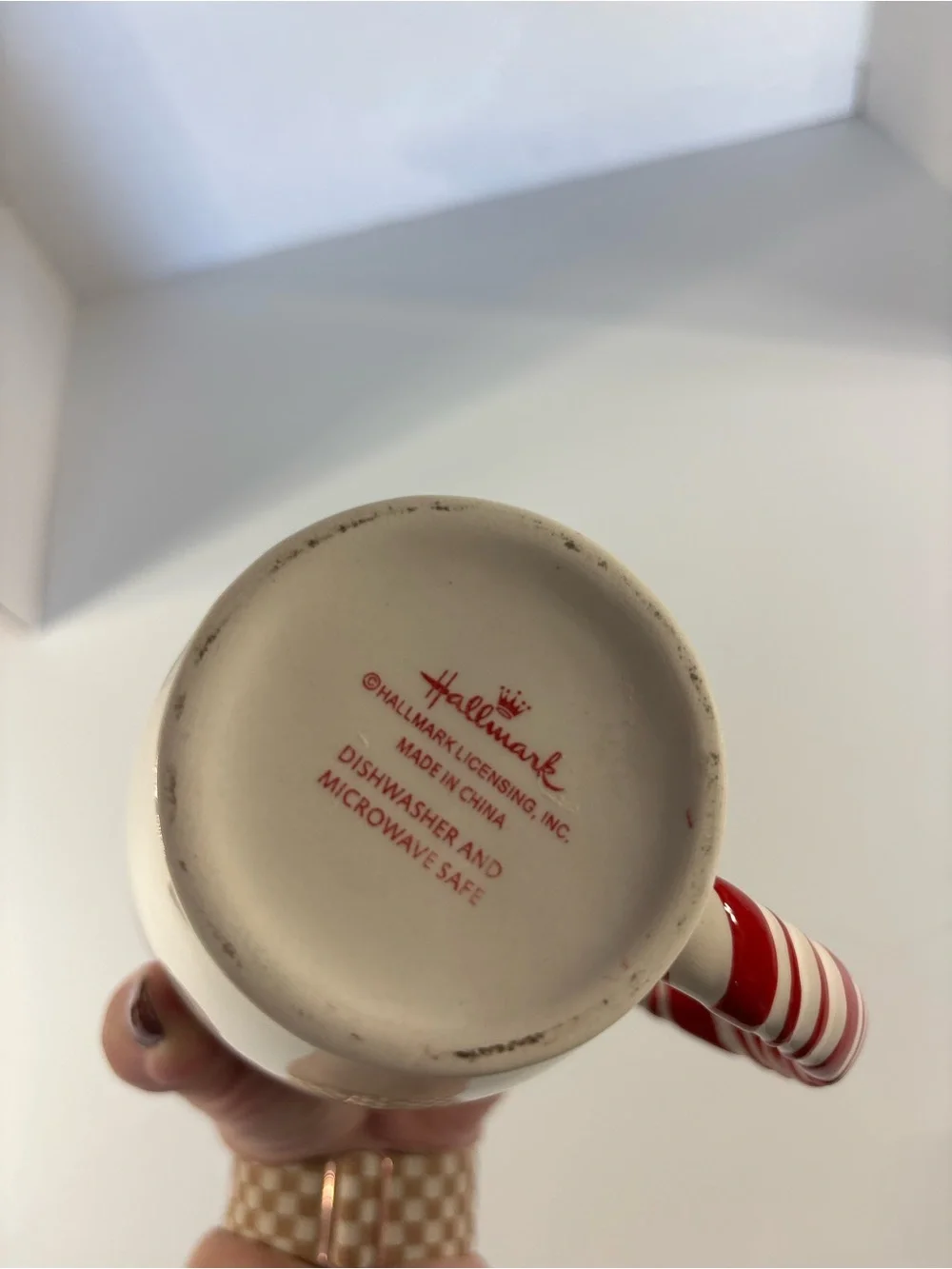 Hallmark Snowman Mug w/ Top Hat Lid Candy Cane Handle Scarf NWOT